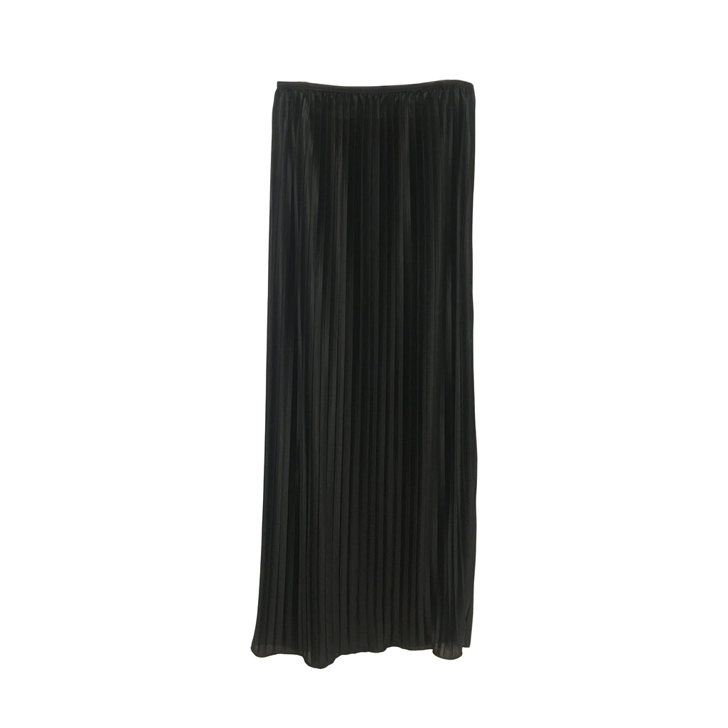 Thick Black Pleats