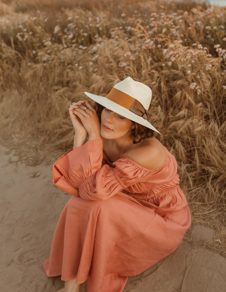 Magnolia Hat - Natural/ Rust